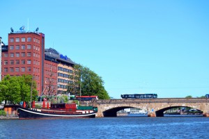 Brücke am Kaisaniemlahti in Helsinki, Finnland