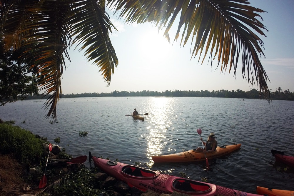 Kayak Tour mit Kalypso Adventures in den Backwaters von Kerala