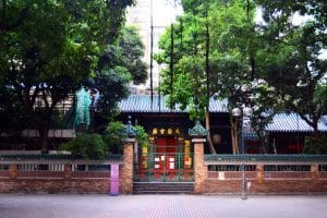 Hongkong Sehenswürdigkeiten: Temple Street, Night Market und Tin Hau Tempel