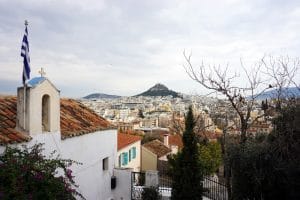 Athen Highlights: Spaziergang durch Anafiotika - Kykladendorf mit weiß getünchten Häusern