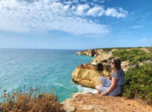 Algarve Top 10 Sehenswürdigkeiten: Highlights der schönsten Region in Portugal - Praia da Marinha