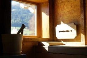 Hotel der Alpbacherhof: Meine Erfahrungen mit dem Wellnesshotel in Alpbach, Tirol - Finnische Außensauna