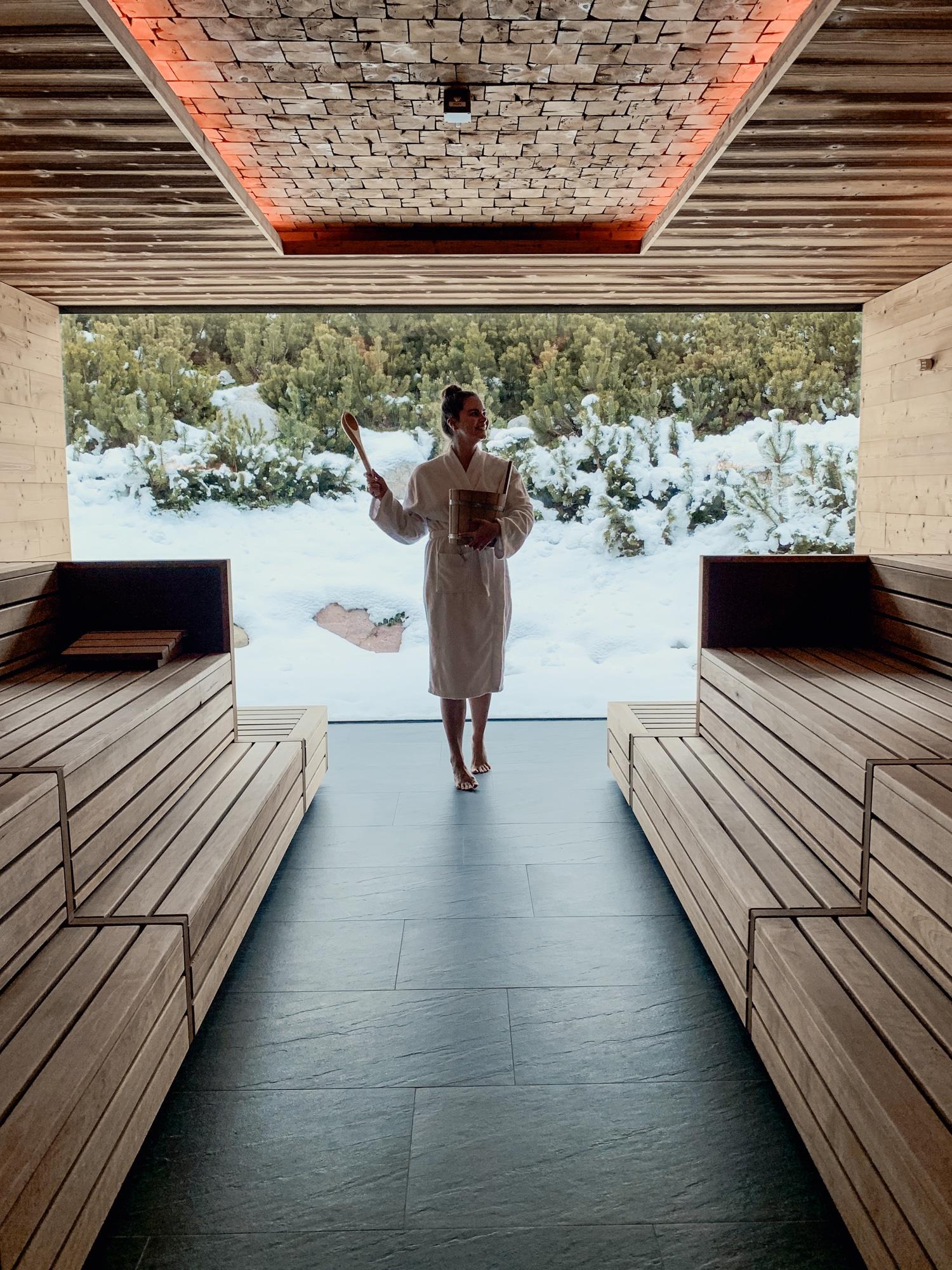 Puradies Leogang: Das Wellnesshotel und Skihotel direkt an der Piste - Spa mit Sauna