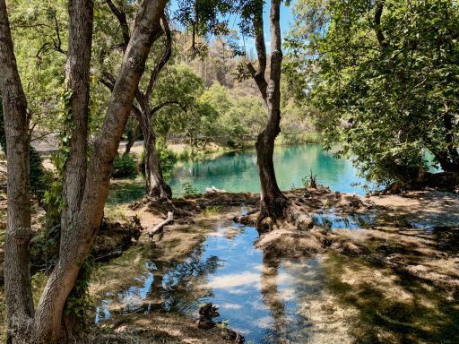 Krka Nationalpark: Tipps, Sehenswürdigkeiten und die Highlights im Park - Aussicht auf die Wasserfälle - glasklare Seen