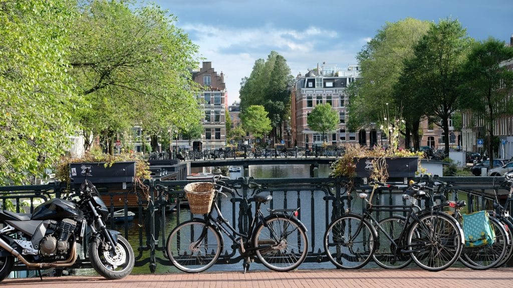 Urlaub mit der Bahn in Europa: Amsterdam Städtetrip mit der Bahn