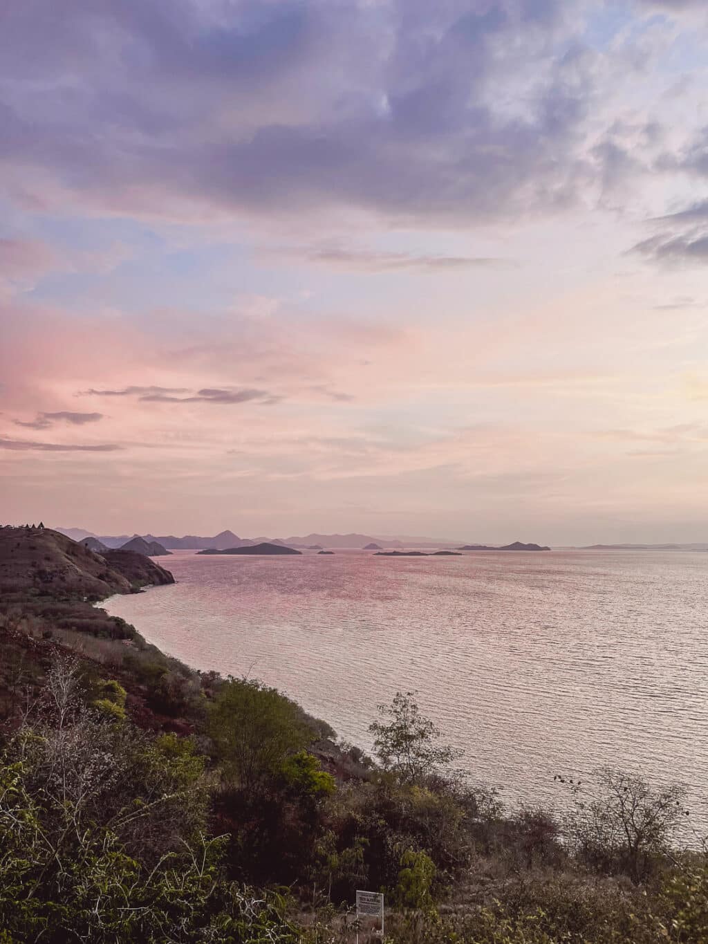 Sonnenuntergang in Labuan Bajo, Flores