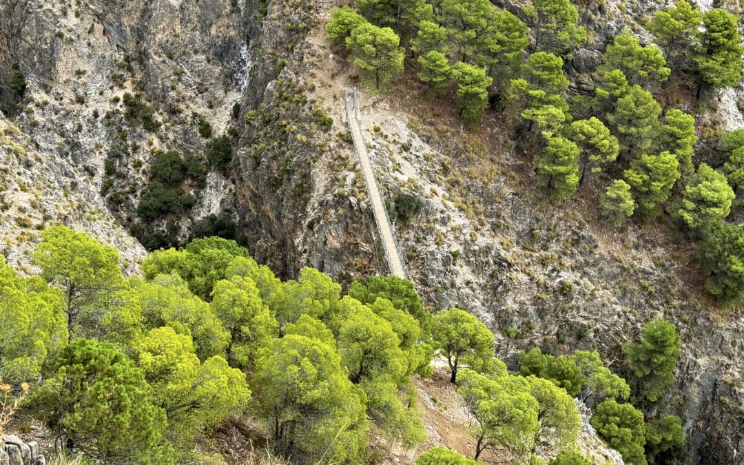 Sendero El Saltillo & Hängebrücke