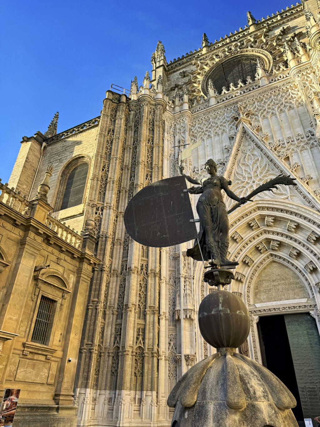 Catedral de Sevilla und Giralda