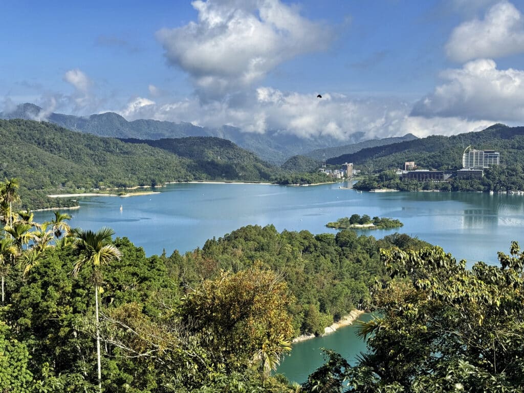 Sun Moon Lake (Sonne-Mond-See) in Taiwan
