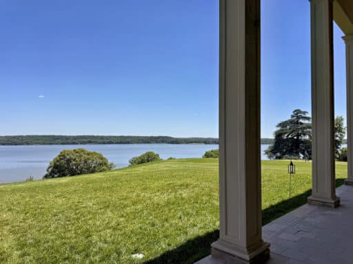 Mount Vernon: Die Piazza und der Blick auf den Potomac River