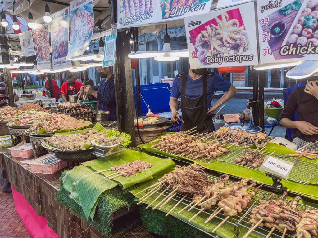 Asiatique The Riverfront in Bangkok: Nachtmarkt, Foodcourt und alle Highlights